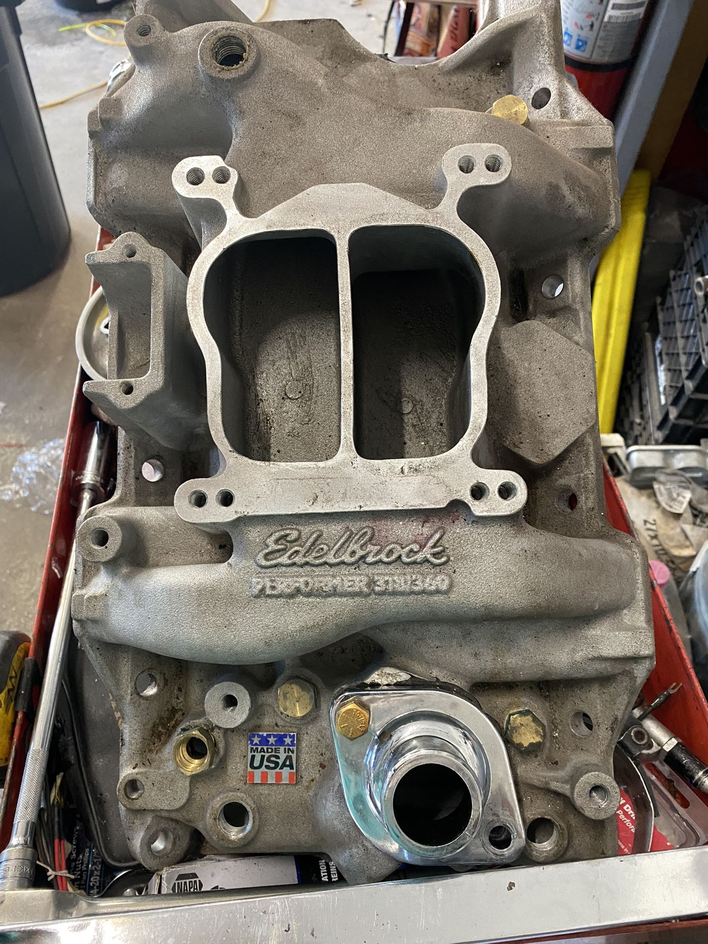 Small Block Mopar Intake Manifold 