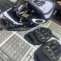 Motorcycle helmet