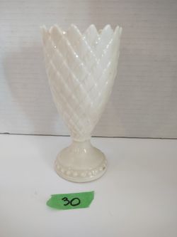 Belleek Feather Vase