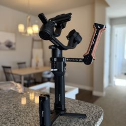 DJI Ronin S Camera gimbal