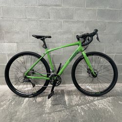 Diamondback Haanjo 2 – Size Medium Gravel Bike