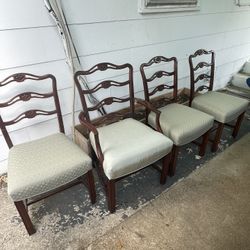 Set Of 4 Antique Chairs 