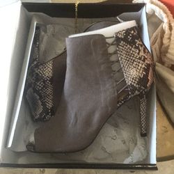 Brand new shoes size 9 in the box