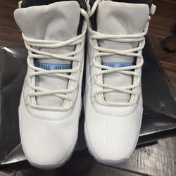 Jordan 11 Legend Blue