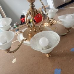 Light Chandeliers Great Condition