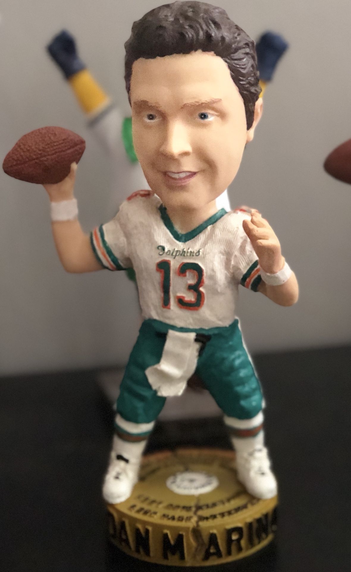 Dan Marino Bobble Head NFL Record Breaker