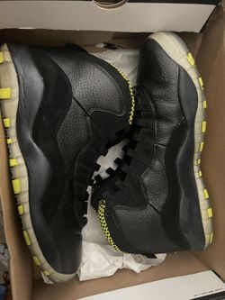 Venom 10s Size 11.5
