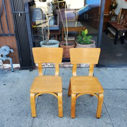 Pair of Thonet chairs