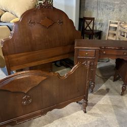 Antique Bedroom Furniture