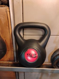 NEW  15 LB. KETTLEBELL