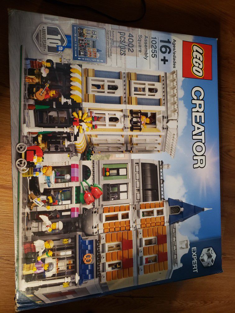 Lego Creator Square .. Brand New Sealed 