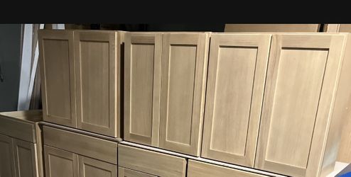 Avondale Kitchen Cabinets In White Oak 
