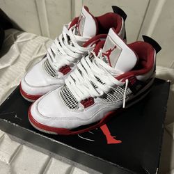 Jordan 4 Fire Red