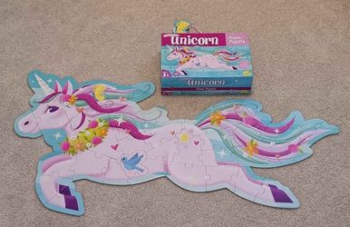 Peaceable Kingdom Shimmery Unicorn Floor Puzzle