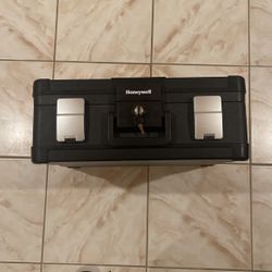 Waterproof Fire Resistant Safe/chest