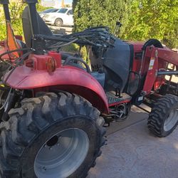 2020 Mahindra Tractor Only 400 Hours Needs Service