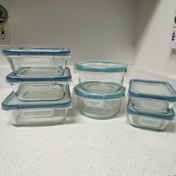 Snapware Pyrex Set