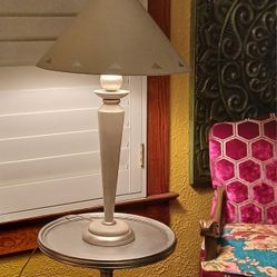 Vintage 1970's ART DECO REVIVAL STYLE TABLE LAMP! - $25 Washington Park, i25 and Alameda, Denver)