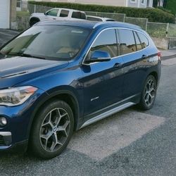 2017 BMW X1 Twin Turbo,/21k Miles 