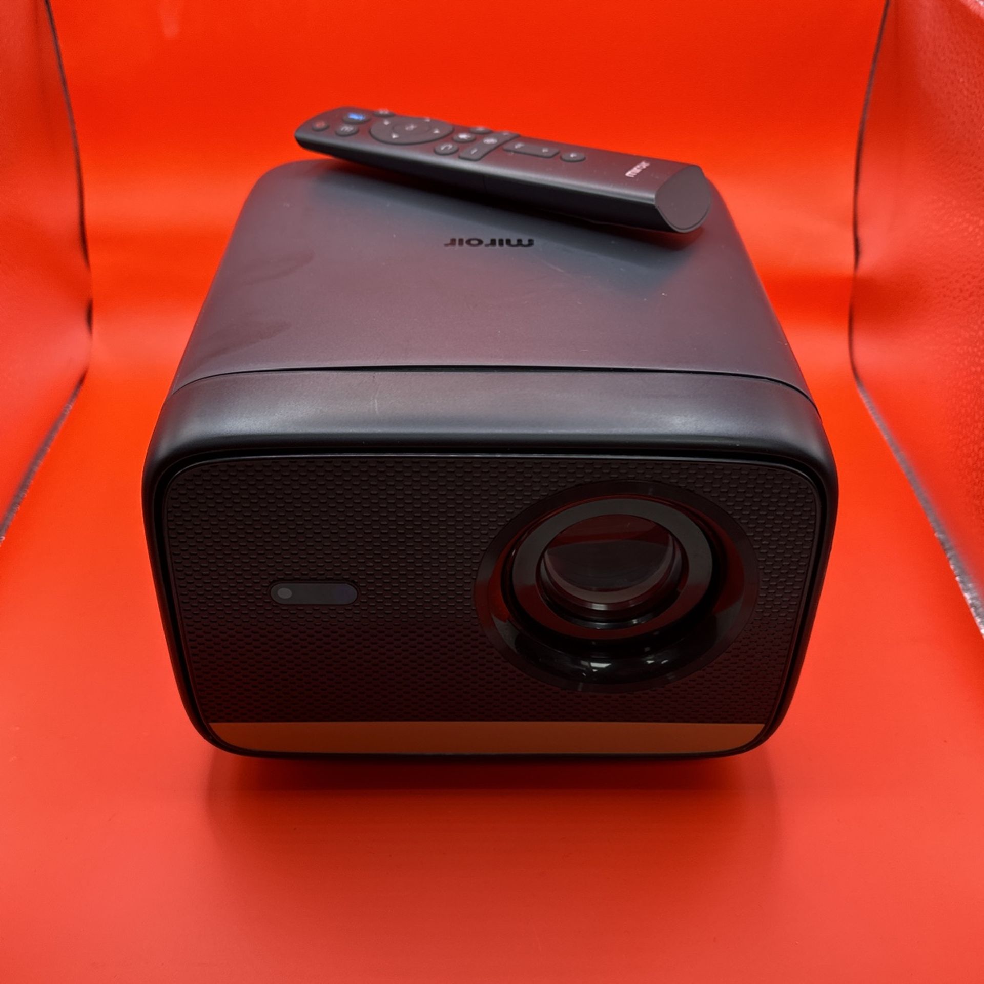 Miroir Projector W/ Case & Accessories