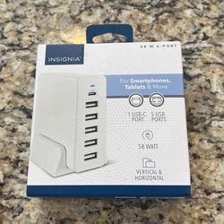 Insignia Multiple Charger