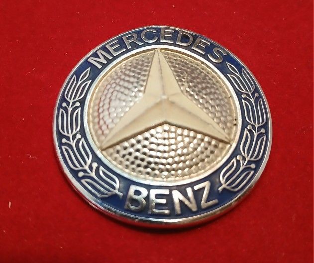 1986-91 Mercedes Benz HoodGrilke Emblem Vintage OEM
