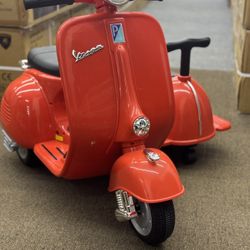 12V Kids Ride on Licensed Vespa