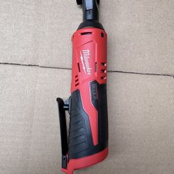 —. Milwaukee M12 12V Lithium-Ion HACKZALL Cordless Reciprocating Saw 