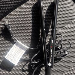 BaByliss Pro porcelain ceramic flat iron