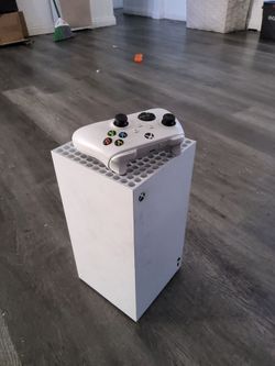 Xbox Series x Console with Controller