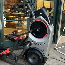 Bow flex M5 Max Trainer