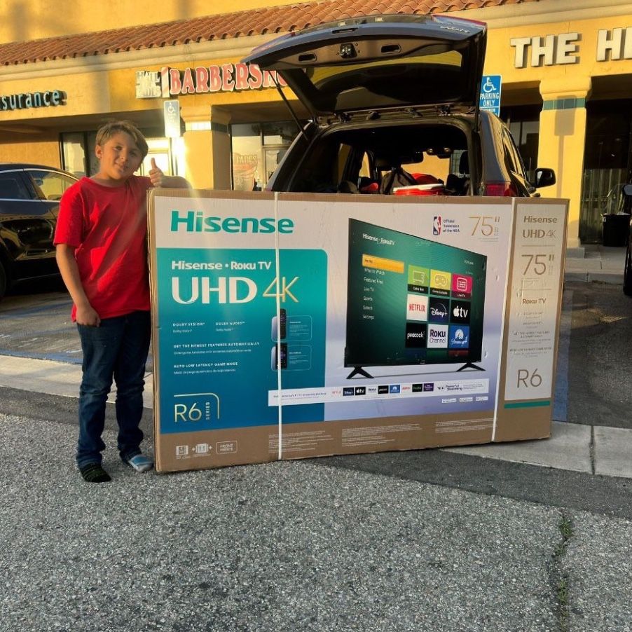 75" Hisense Roku 4K UHD Smart Tv