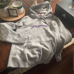 Puma Size Medium (Fits More Like A Small) Sweatshirt