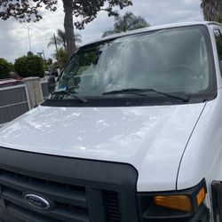 2014 Ford E-350
