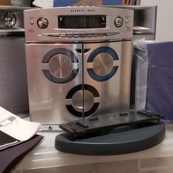 Sleek 3-CD Stereo System 