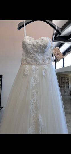 Bridal dress