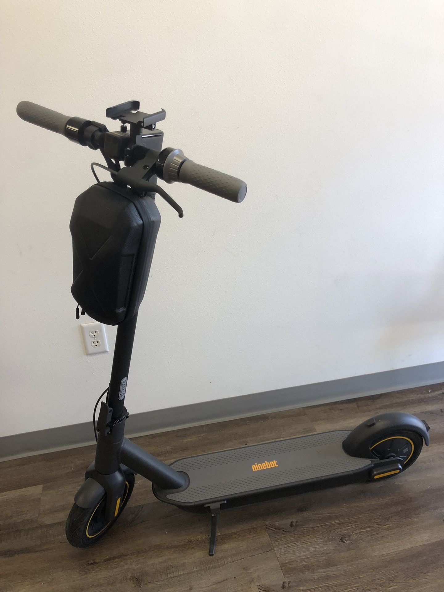 Ninebot Max