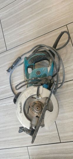 Makita 7-1/4 inch circular saw.