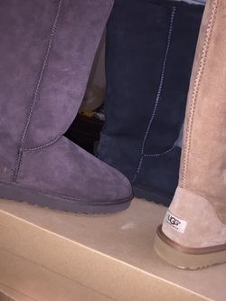 UGG CLASSIC BOOTS