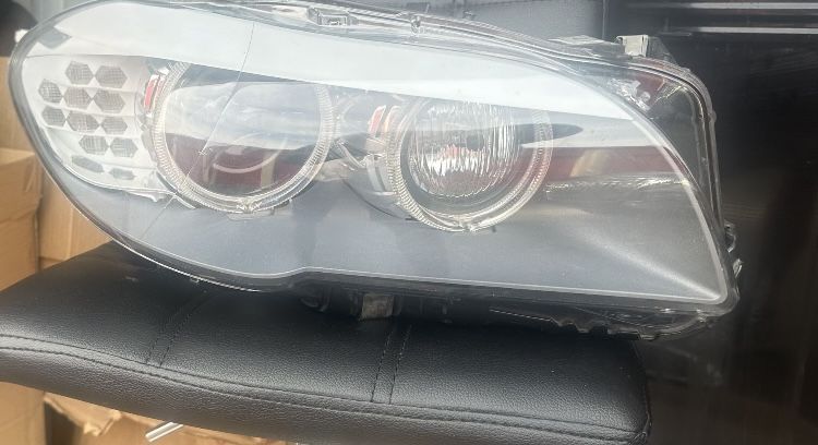 BMW 5 Series Adjustable Headlight