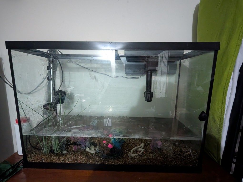 45 Gallon Fish Tank Like New