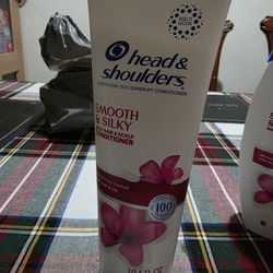 Head And Shoulder Shampoo 