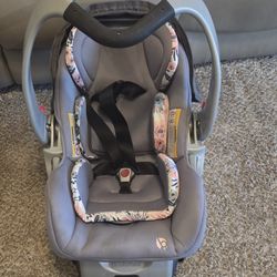 Baby Trend Infant Car Seat With Base