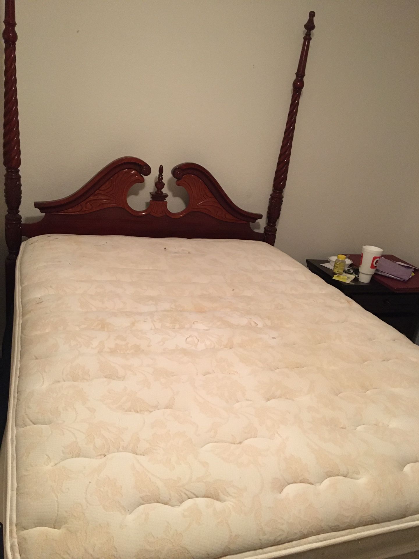 Bed mattress and bed frame - Used