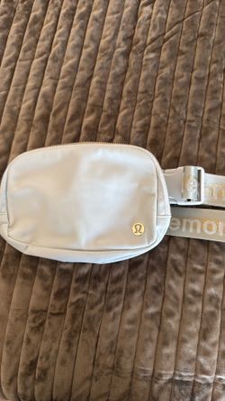 Original Lulú lemon bag