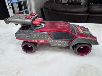 Iron Man 2 Movie Assault Truck With 3.5" Figure Toy Missiles Car Pre-owned