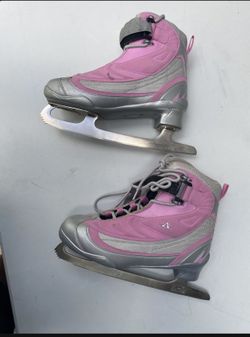 Women’s Ice Skates