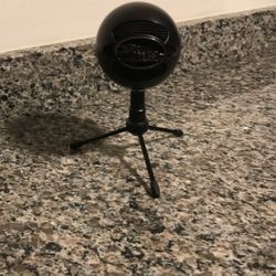 Snowball Ice Blue Microphone 