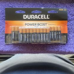 New DURACELL POWER PACK Of 24 AAA Batteries Exp 2036
