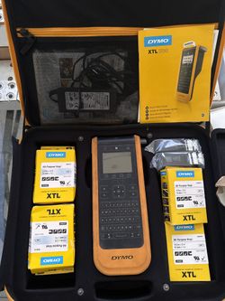 ****BUNDLE******DYMO XLT Label Maker 